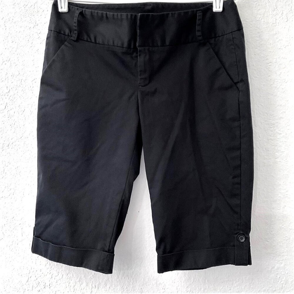MISFITS Black Bermuda Shorts Capris Casual Size 4